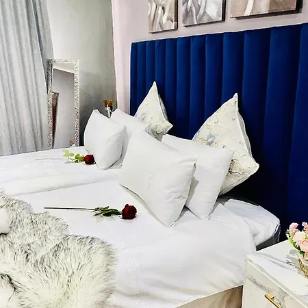 Shibar Botique And Spa-3